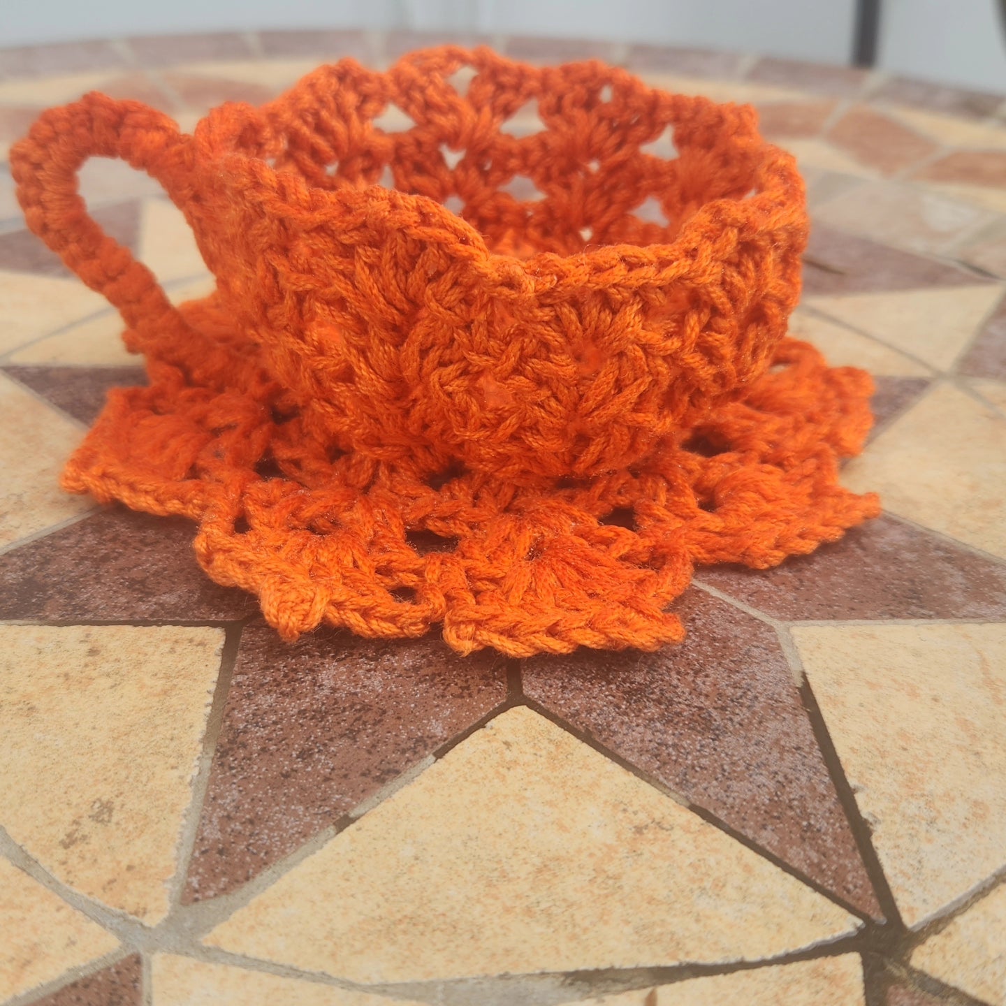 Tea cup doily