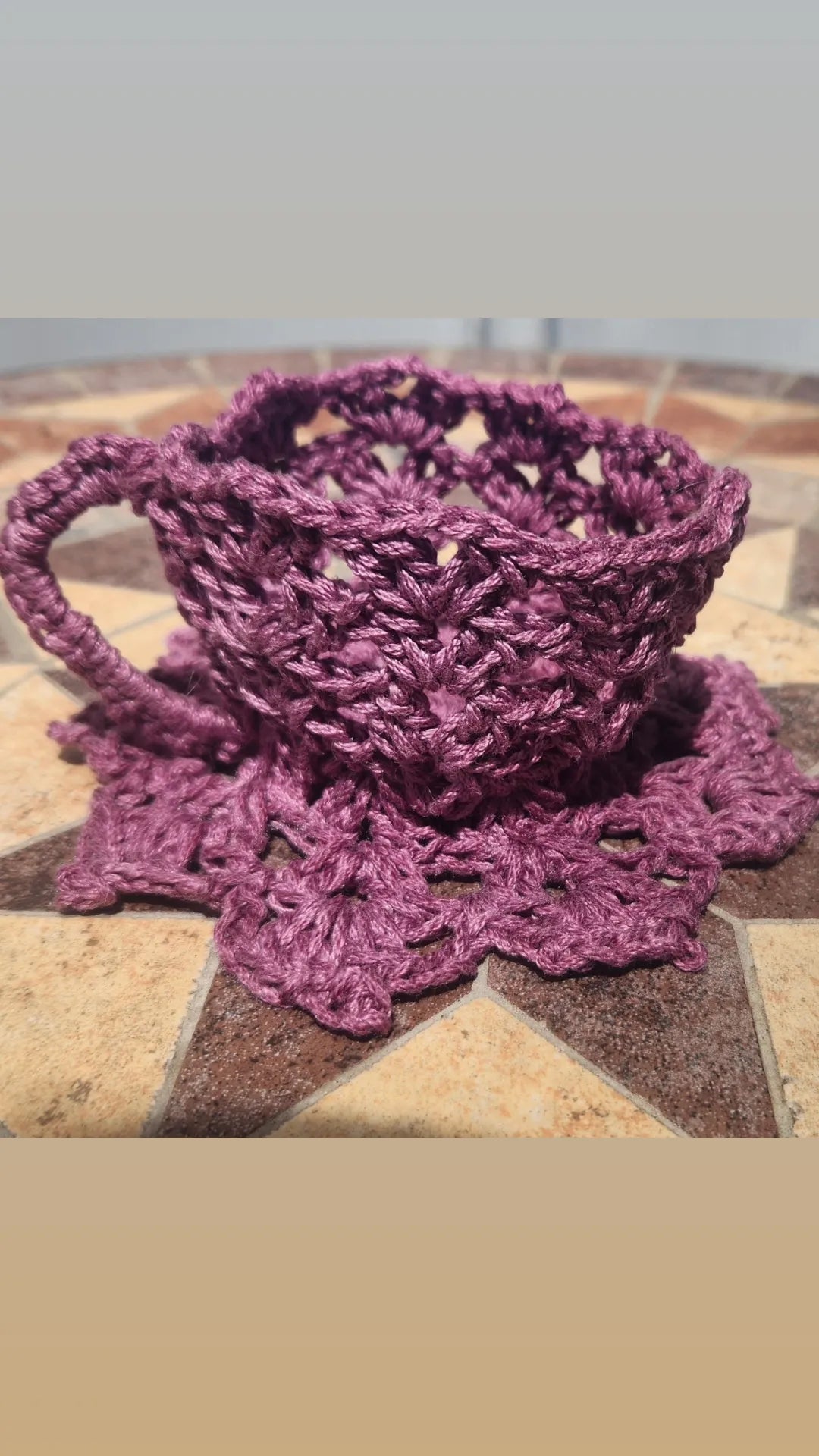 Tea cup doily